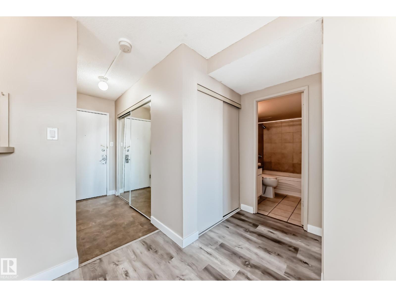 #1207 10140 120 St Nw Nw, Edmonton, Alberta  T5K 1Z8 - Photo 27 - E4477037