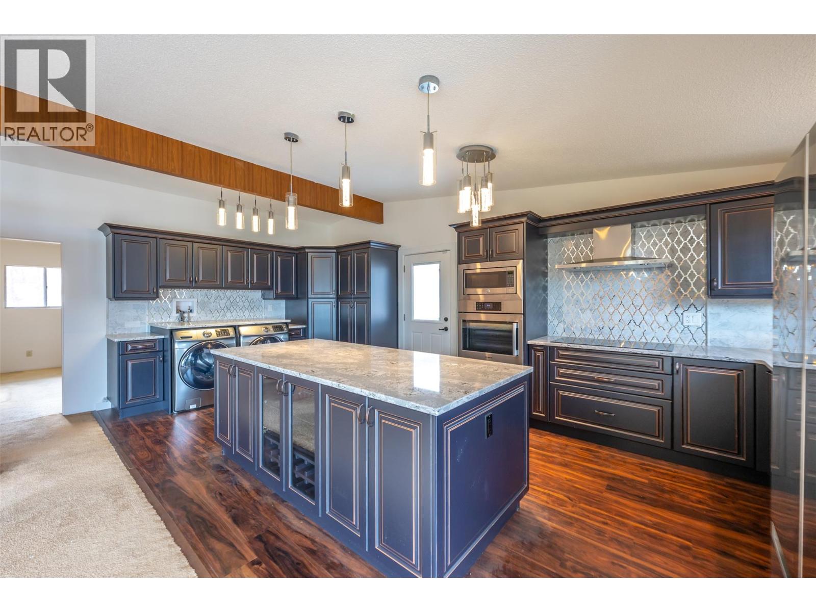 102 Derenzy Place, Penticton, British Columbia  V2A 8W7 - Photo 9 - 10379484