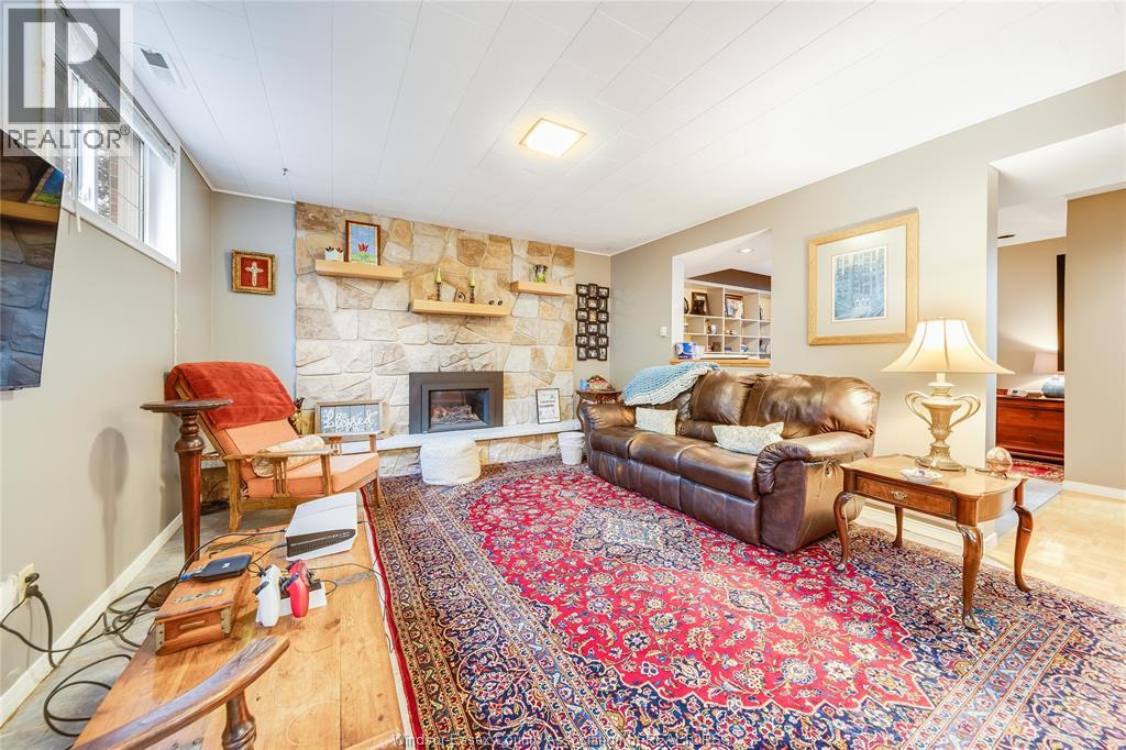 10682 Keating Crescent, Windsor, Ontario  N8R 1T5 - Photo 25 - 26003162