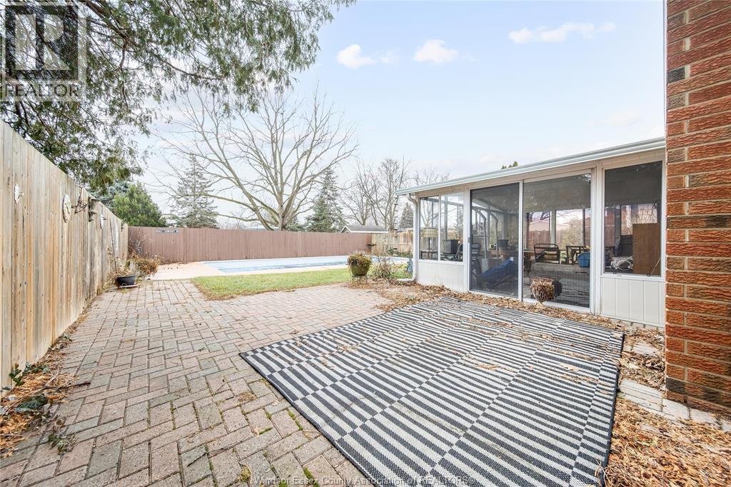 10682 Keating Crescent, Windsor, Ontario  N8R 1T5 - Photo 40 - 26003162