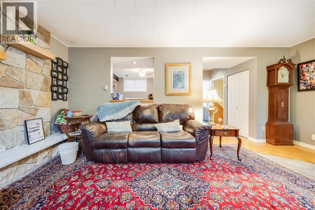 10682 Keating Crescent, Windsor, Ontario  N8R 1T5 - Photo 27 - 26003162