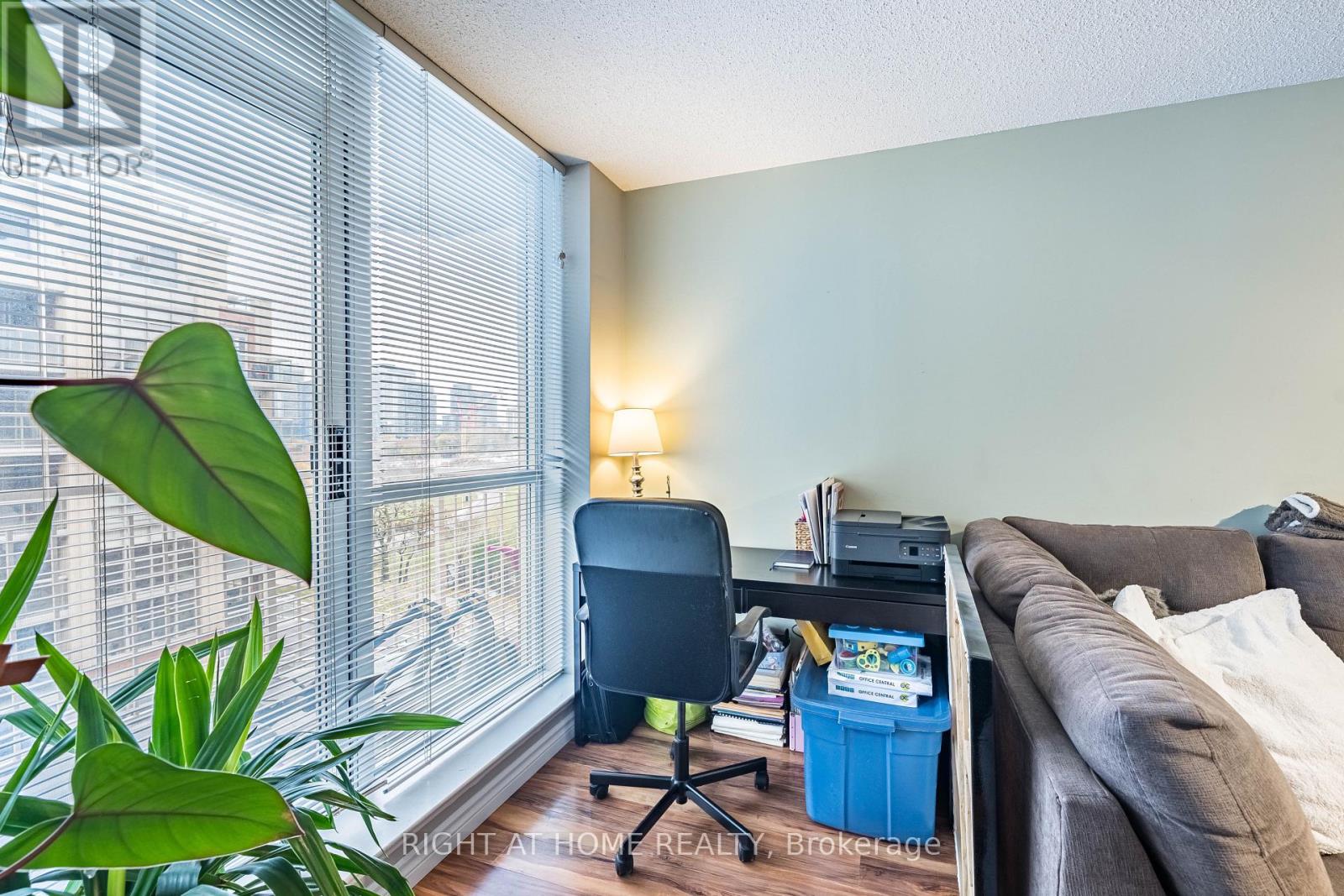 602 - 18 Stafford Street, Toronto, Ontario  M5V 3W4 - Photo 26 - C12907082