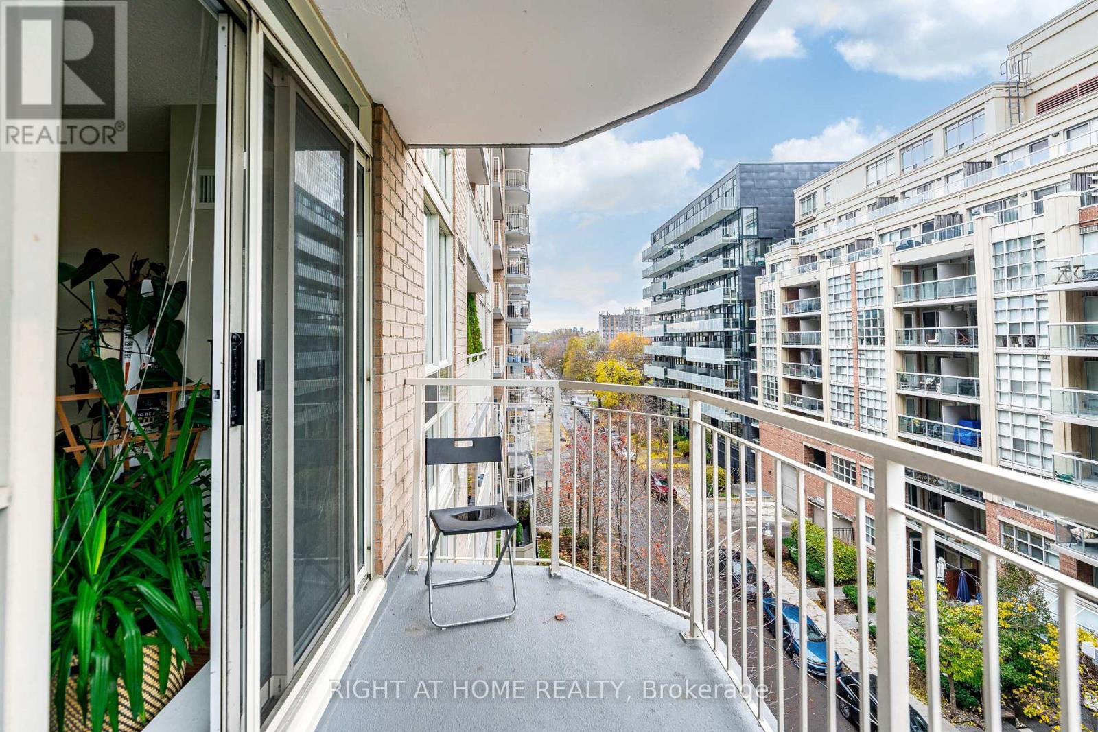 602 - 18 Stafford Street, Toronto, Ontario  M5V 3W4 - Photo 34 - C12907082