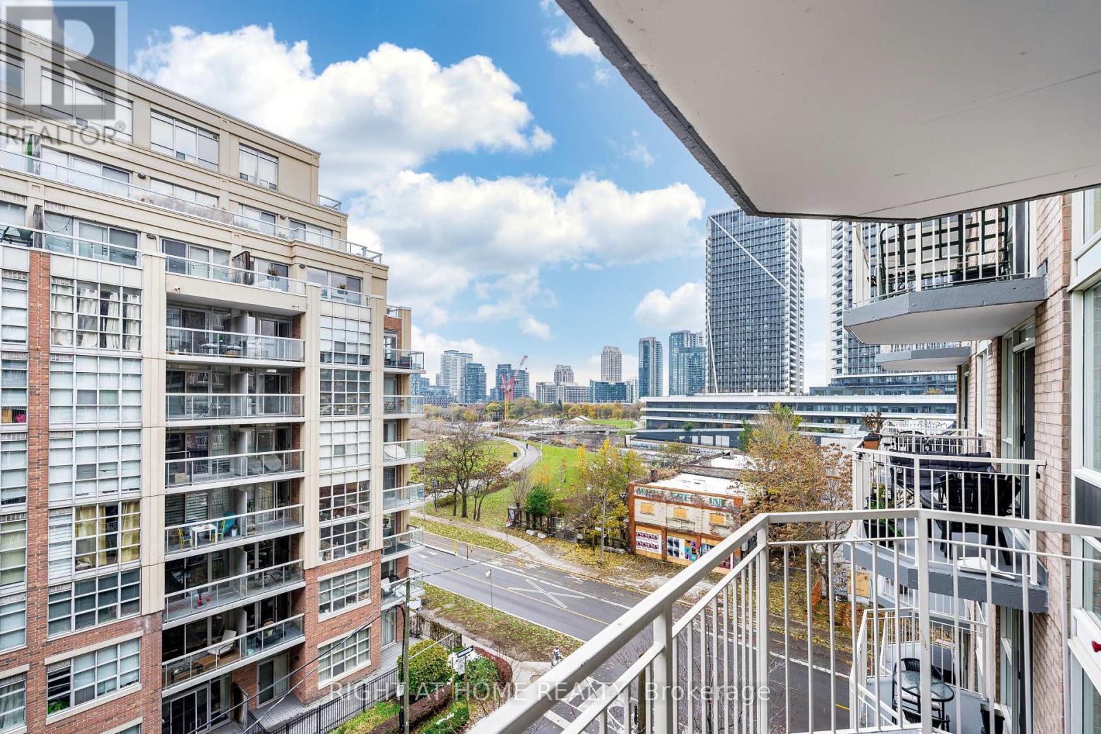 602 - 18 Stafford Street, Toronto, Ontario  M5V 3W4 - Photo 37 - C12907082