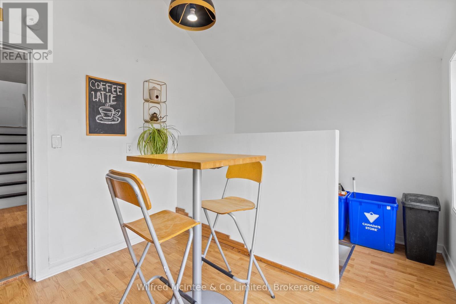 452 Queen Street, Kincardine, Ontario  N2Z 2J3 - Photo 17 - X12907078