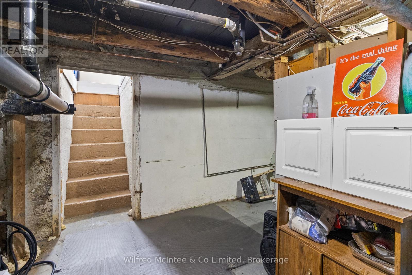 452 Queen Street, Kincardine, Ontario  N2Z 2J3 - Photo 33 - X12907078