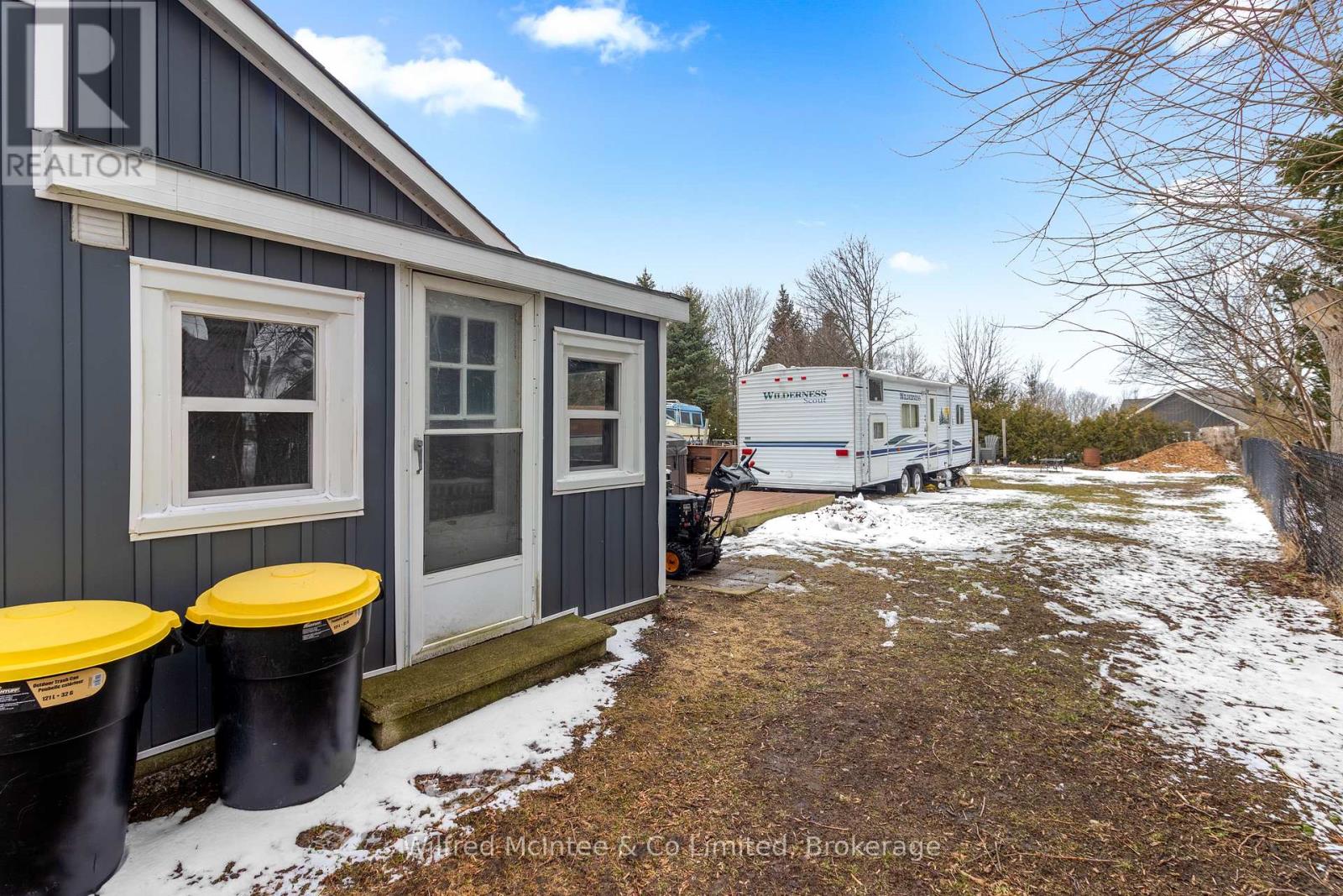 452 Queen Street, Kincardine, Ontario  N2Z 2J3 - Photo 36 - X12907078