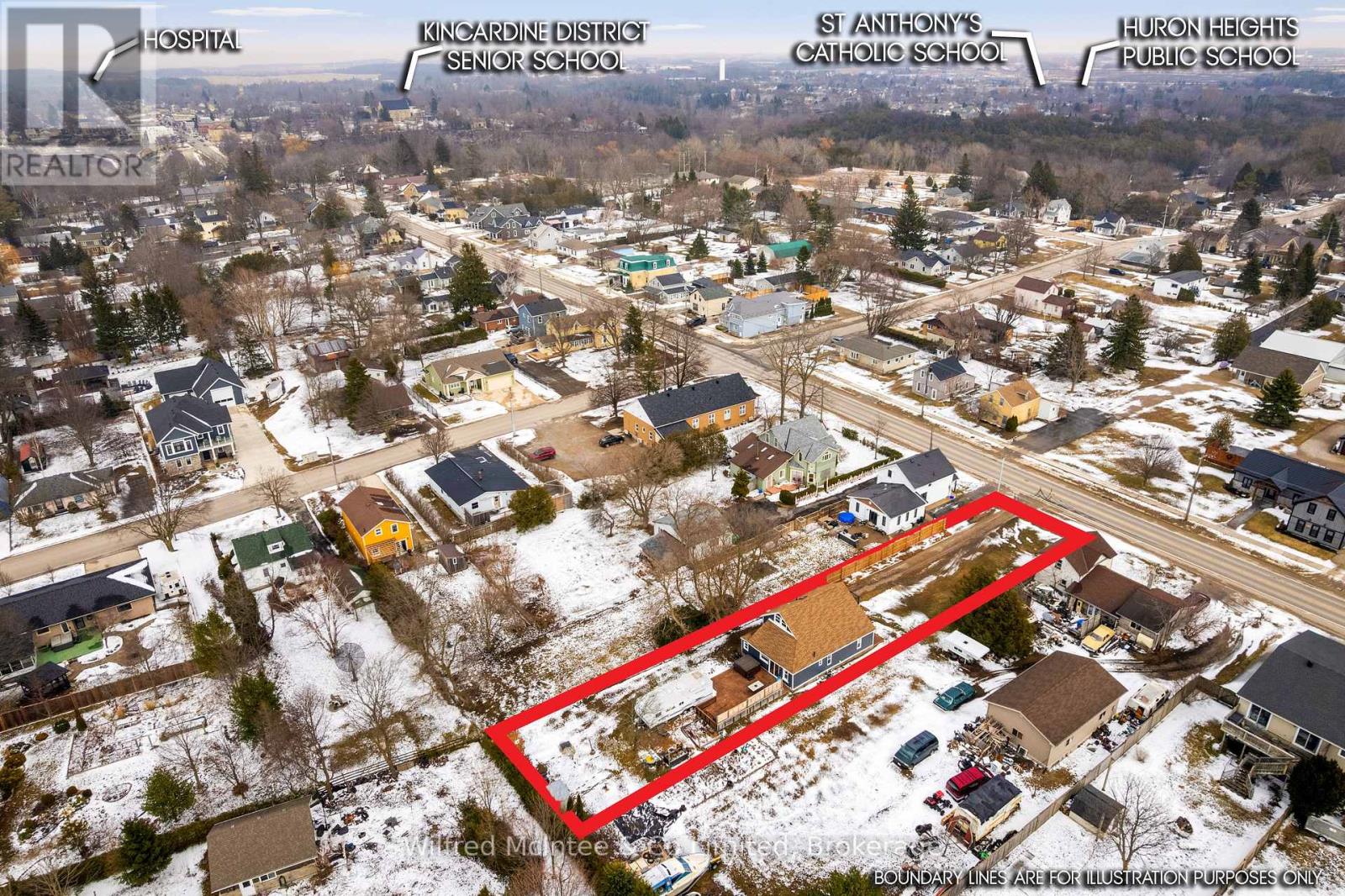 452 Queen Street, Kincardine, Ontario  N2Z 2J3 - Photo 45 - X12907078