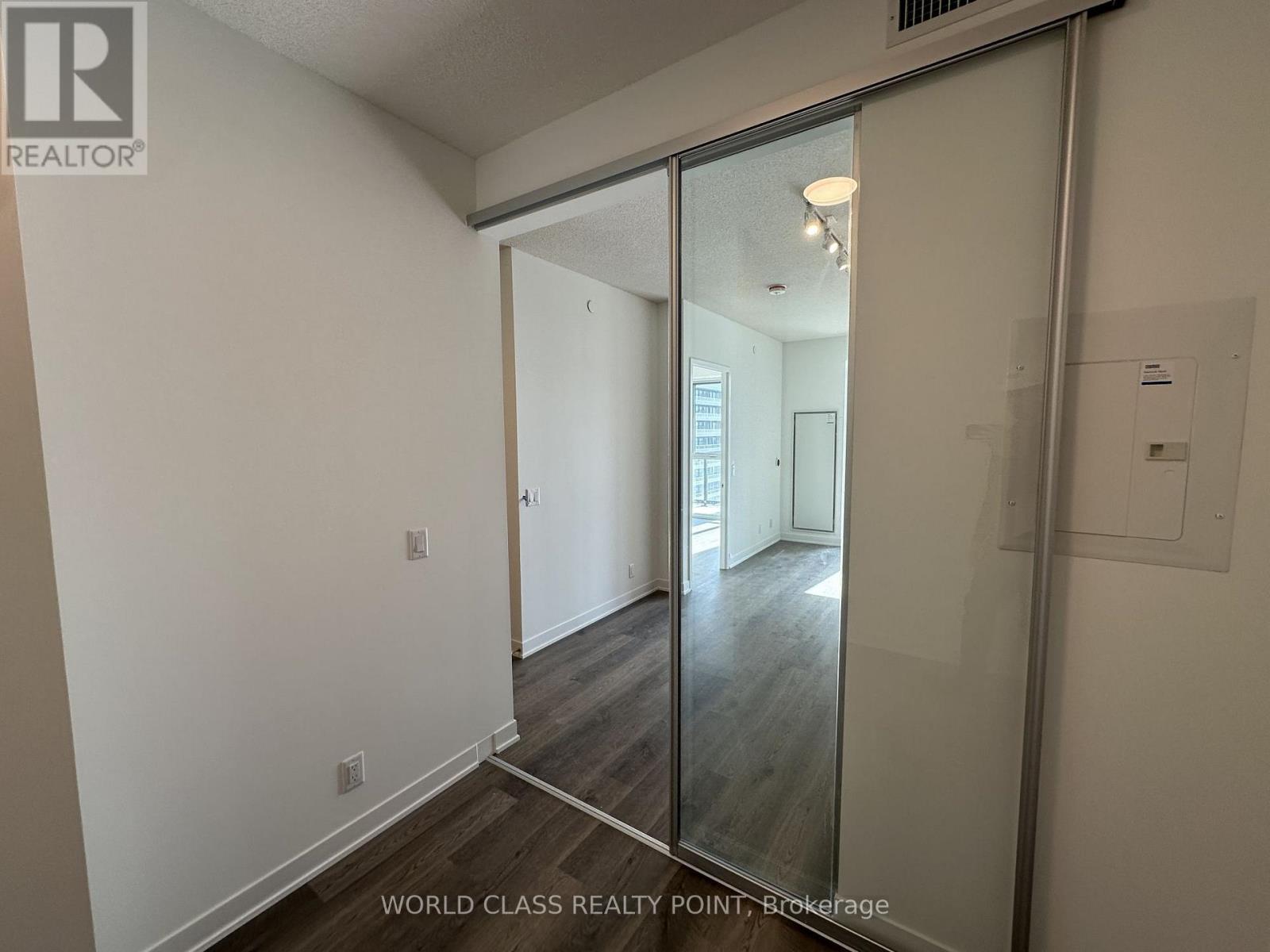 3109 - 180 Front Street E, Toronto, Ontario  M5A 0A9 - Photo 6 - C12906434