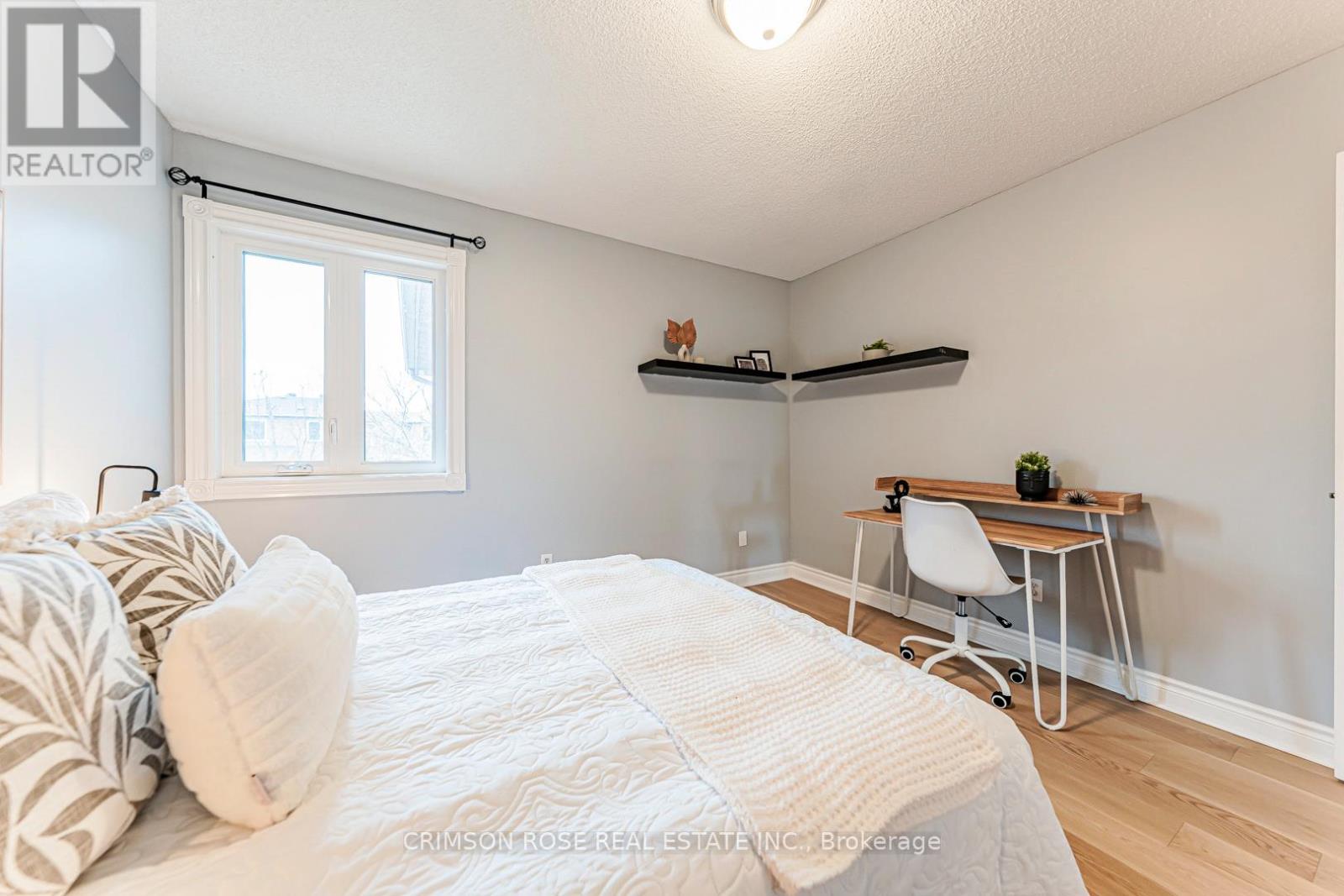 489 Ravineview Way, Oakville, Ontario  L6H 6T1 - Photo 31 - W12907072