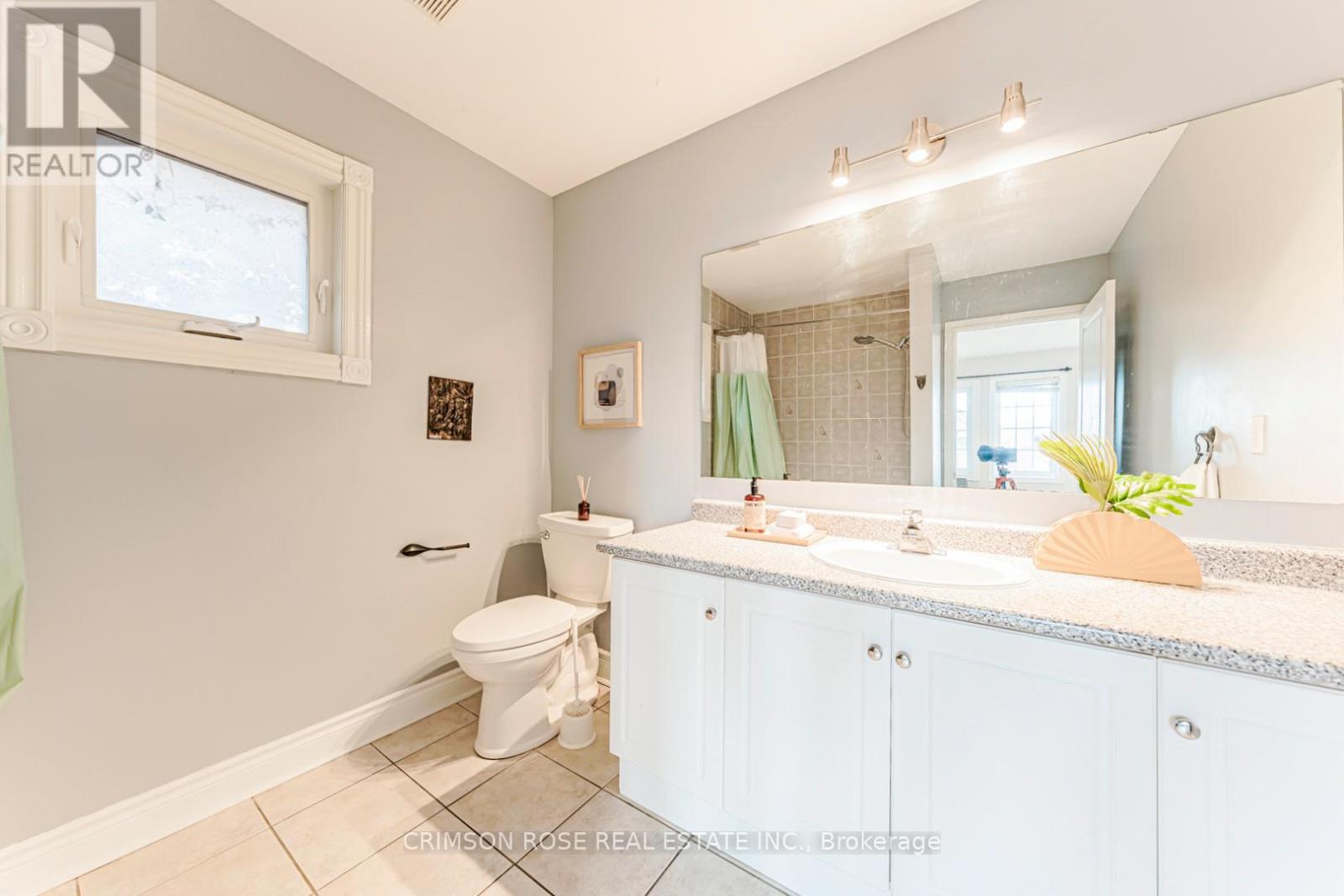 489 Ravineview Way, Oakville, Ontario  L6H 6T1 - Photo 37 - W12907072