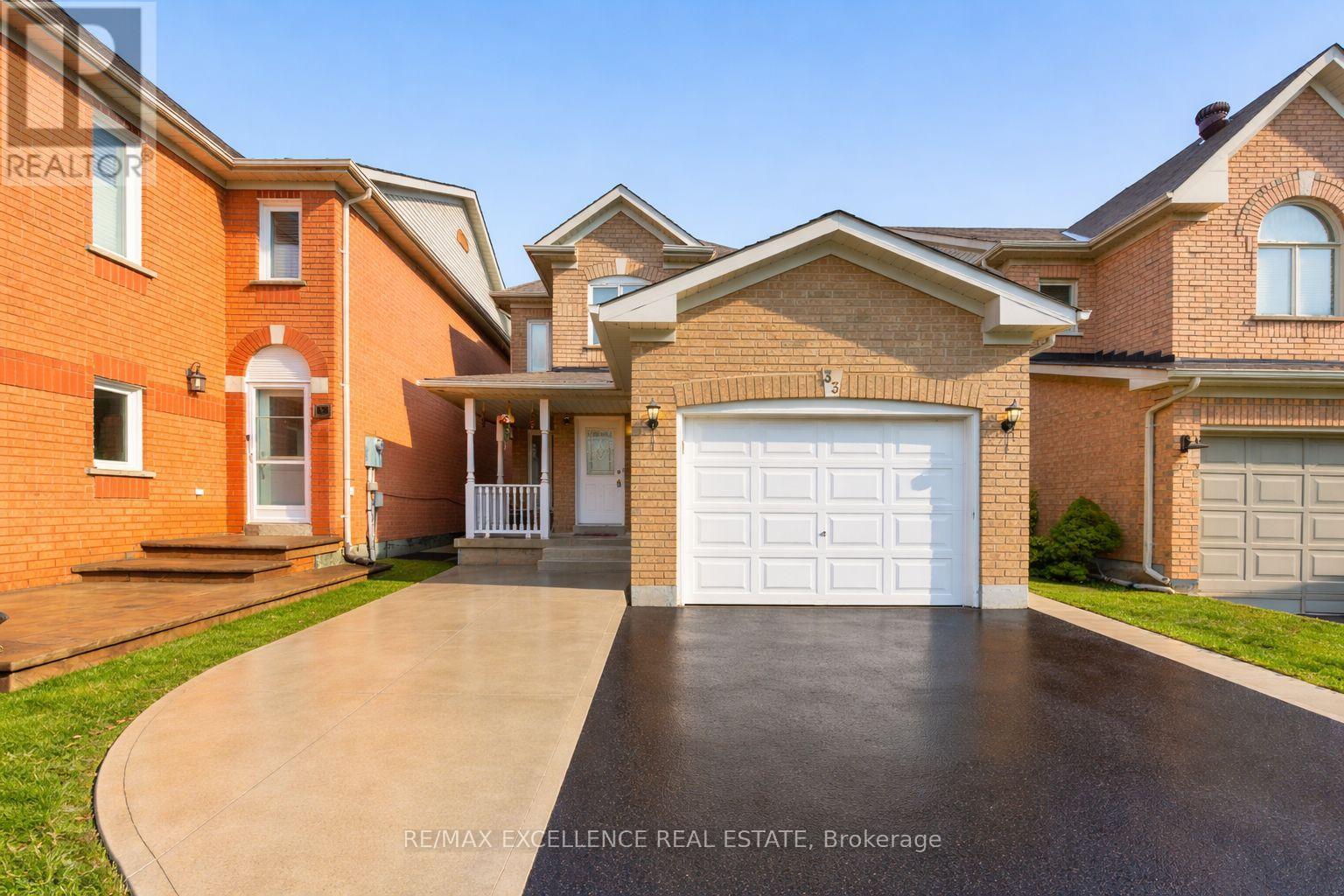 33 WILDBERRY CRESCENT, Brampton, Ontario