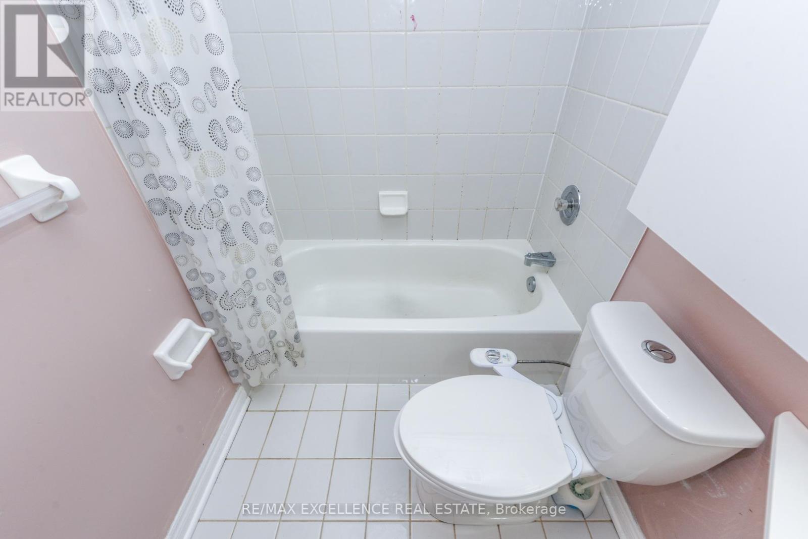 33 Wildberry Crescent, Brampton, Ontario  L6R 1K1 - Photo 30 - W12907074