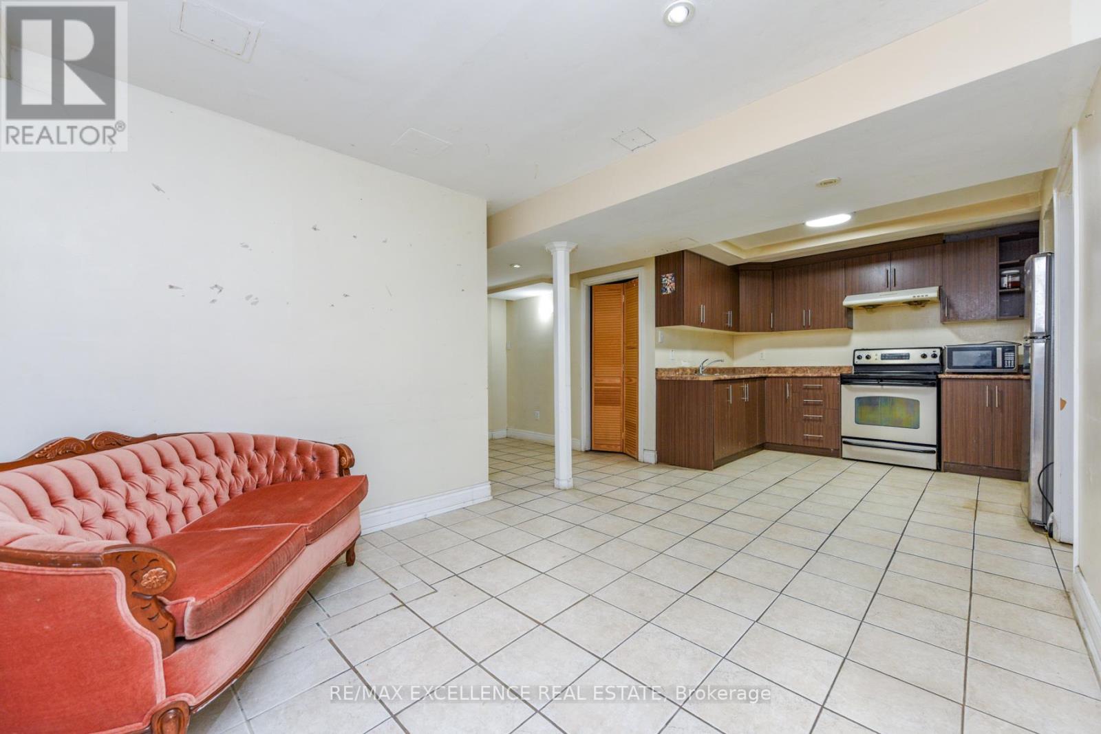 33 Wildberry Crescent, Brampton, Ontario  L6R 1K1 - Photo 32 - W12907074