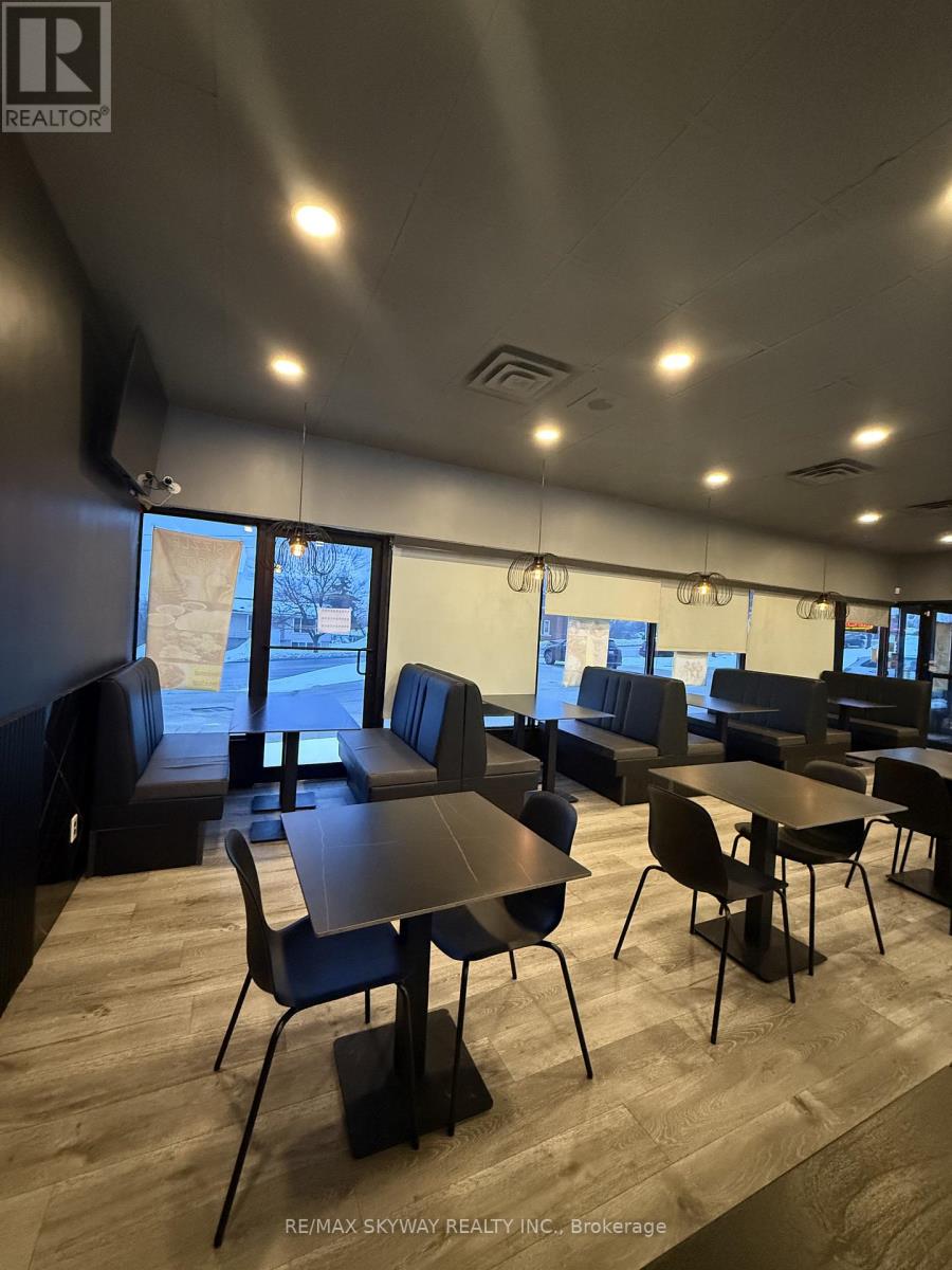 755 9th Ave E, Owen Sound, On N4k 3e6 Avenue E, Owen Sound, Ontario  N4K 3E6 - Photo 2 - X12907070