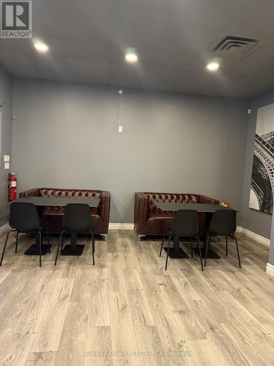 755 9th Ave E, Owen Sound, On N4k 3e6 Avenue E, Owen Sound, Ontario  N4K 3E6 - Photo 3 - X12907070