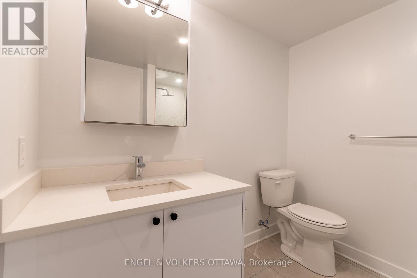 804 - 180 George Street, Ottawa, Ontario  K1N 0G8 - Photo 18 - X12907088