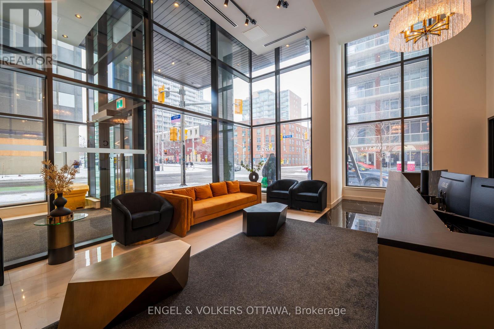 804 - 180 George Street, Ottawa, Ontario  K1N 0G8 - Photo 5 - X12907088