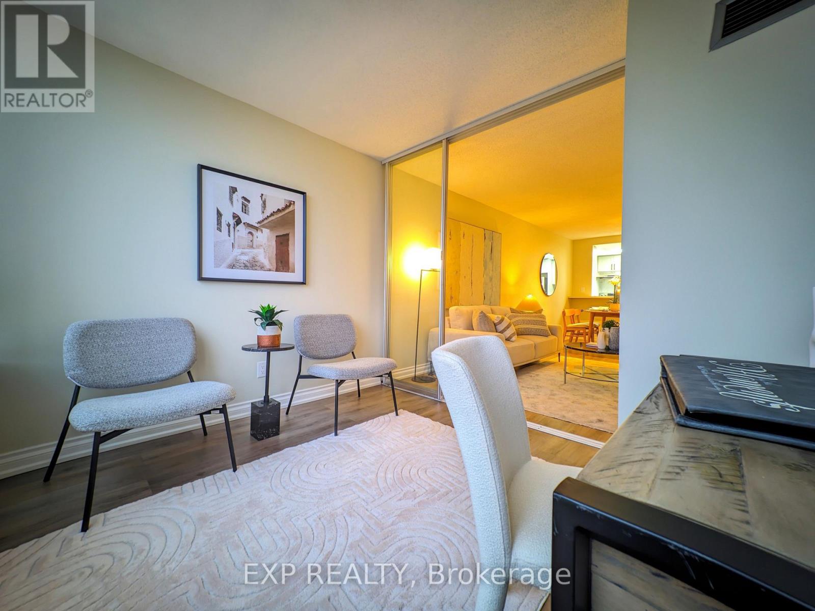 1704 - 7 Bishop Avenue, Toronto, Ontario  M2M 4J4 - Photo 13 - C12907094