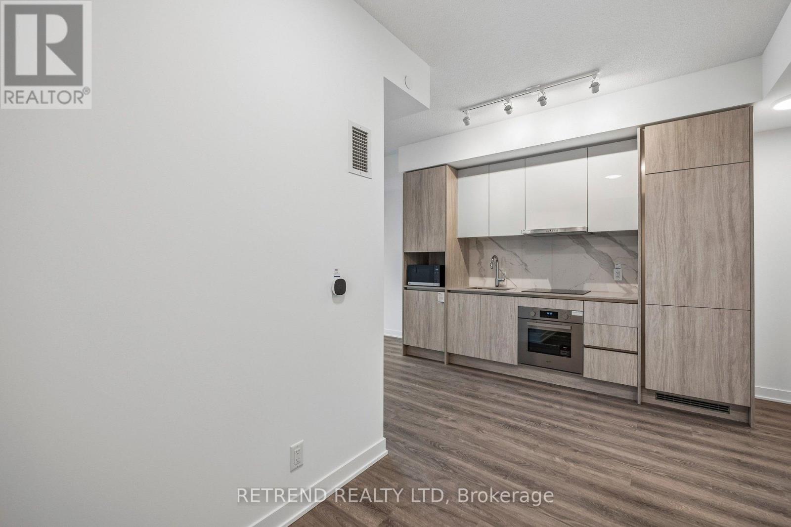 3705 - 180 Front Street E, Toronto, Ontario  M5A 0A9 - Photo 12 - C12907098