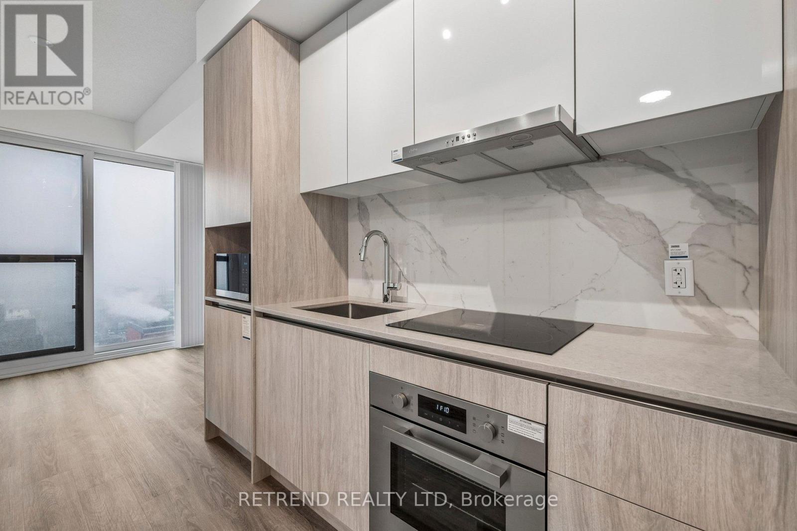 3705 - 180 Front Street E, Toronto, Ontario  M5A 0A9 - Photo 13 - C12907098