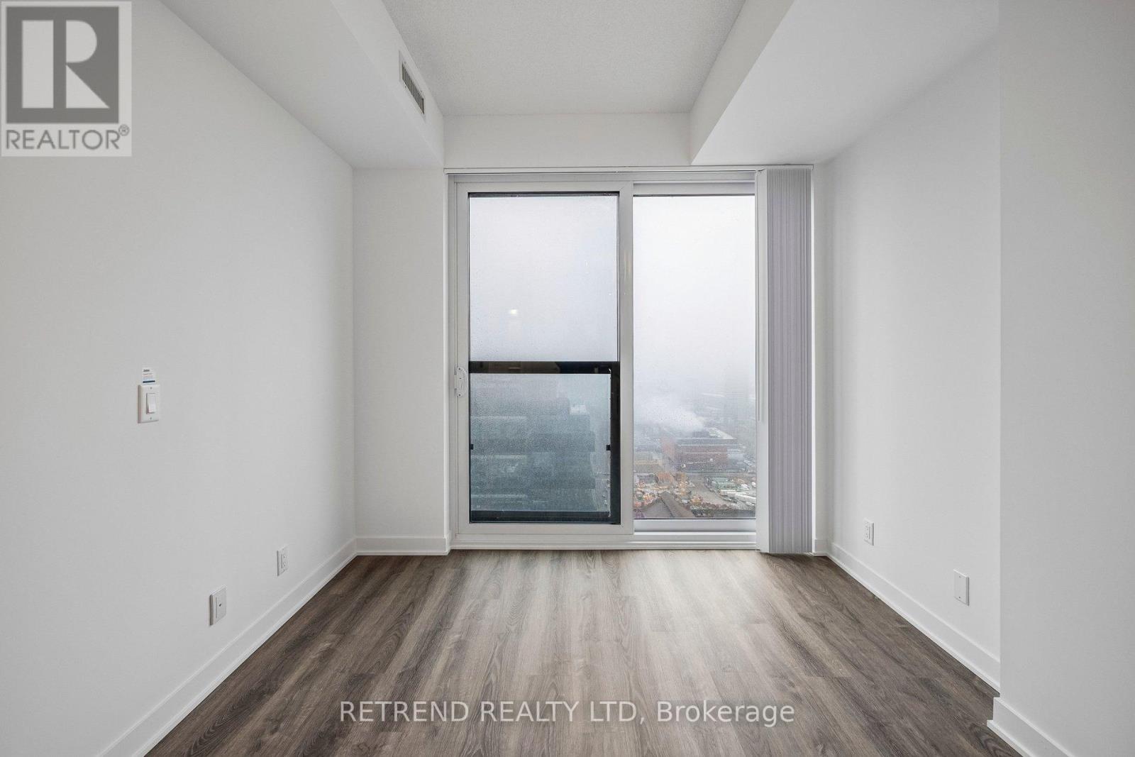 3705 - 180 Front Street E, Toronto, Ontario  M5A 0A9 - Photo 17 - C12907098