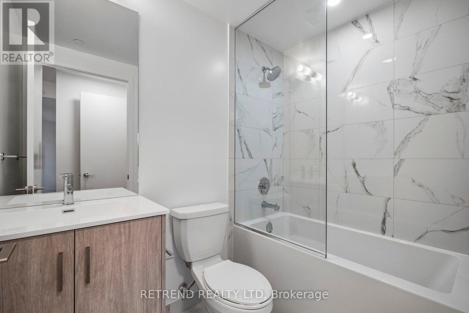 3705 - 180 Front Street E, Toronto, Ontario  M5A 0A9 - Photo 24 - C12907098