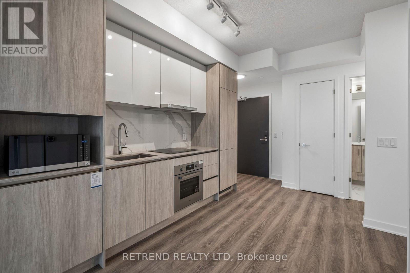 3705 - 180 Front Street E, Toronto, Ontario  M5A 0A9 - Photo 7 - C12907098