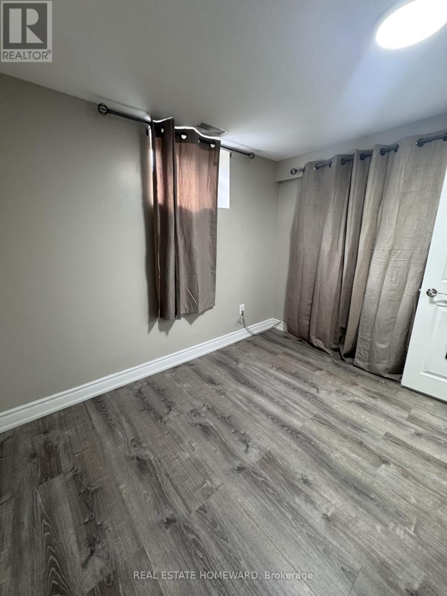 3 Bsmt - 20 Robinson Avenue, Toronto, Ontario  M1L 3S7 - Photo 12 - E12907092