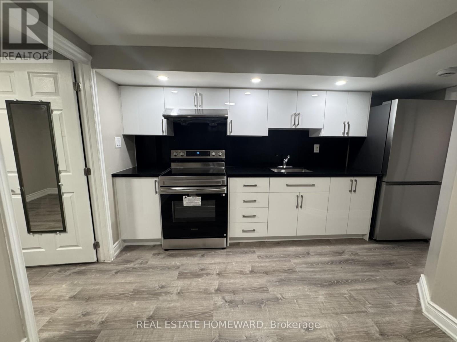 3 Bsmt - 20 Robinson Avenue, Toronto, Ontario  M1L 3S7 - Photo 3 - E12907092