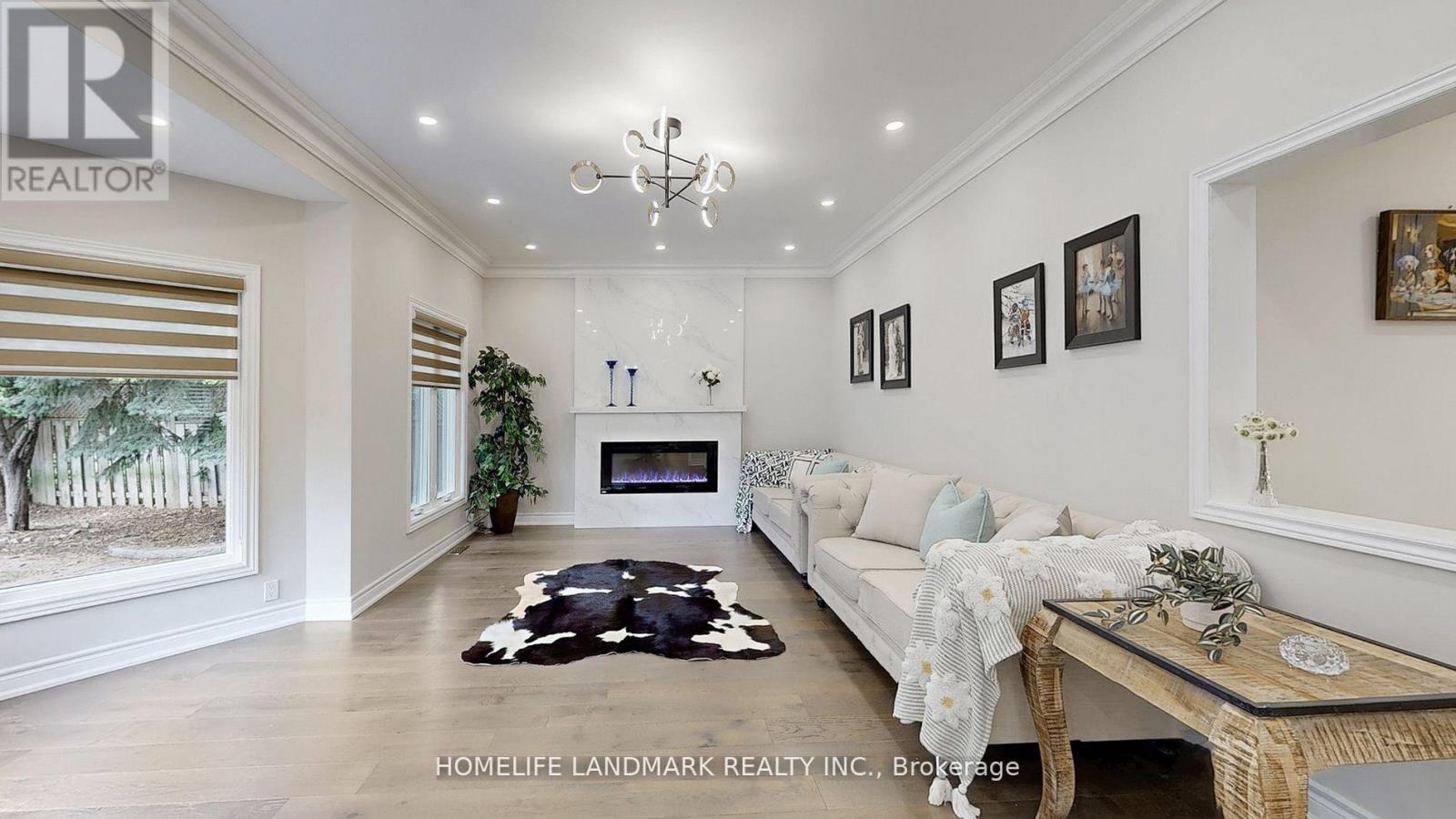 16 Crescentview Road, Richmond Hill, Ontario  L4B 2Z1 - Photo 12 - N12907096