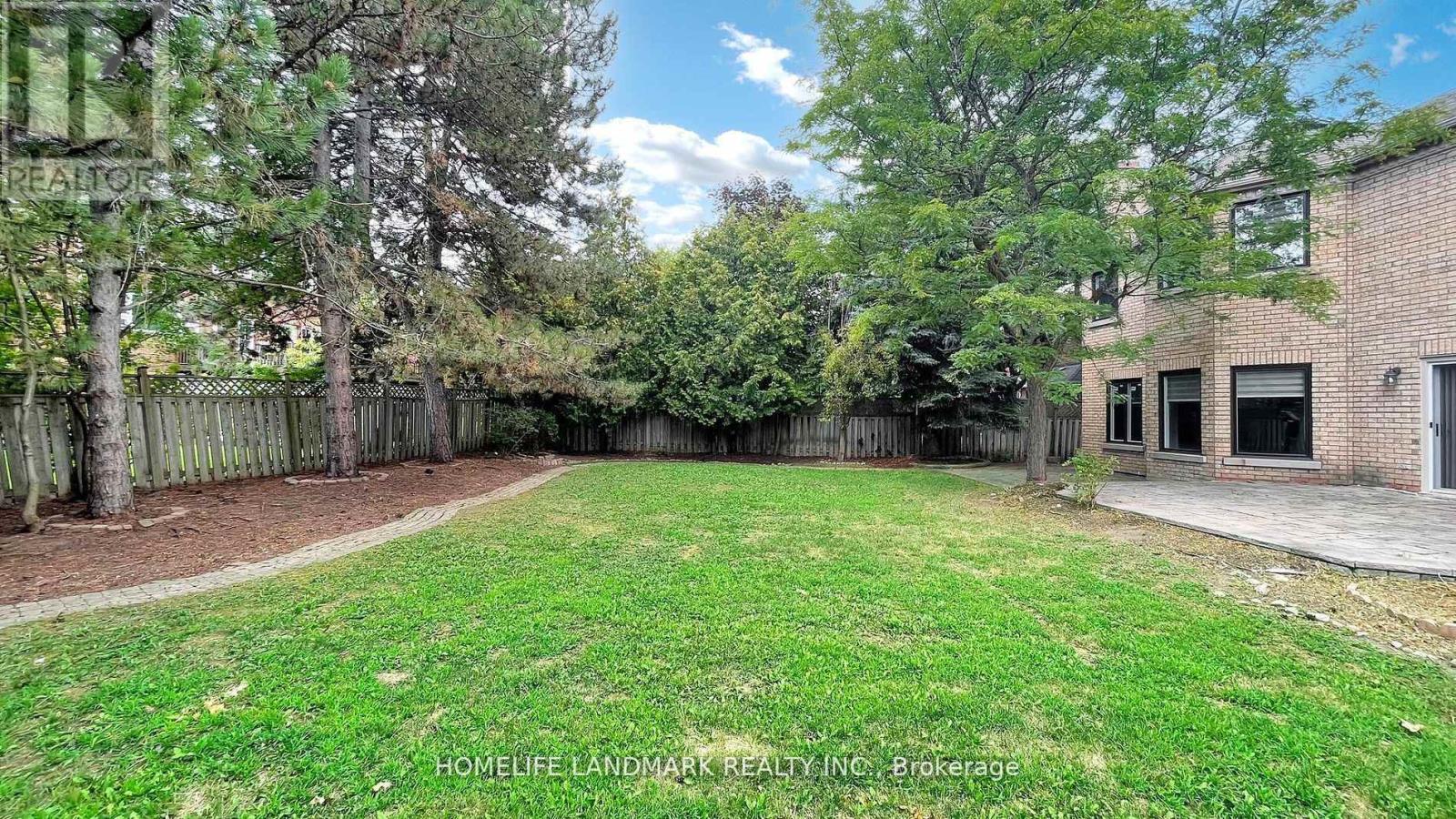 16 Crescentview Road, Richmond Hill, Ontario  L4B 2Z1 - Photo 46 - N12907096