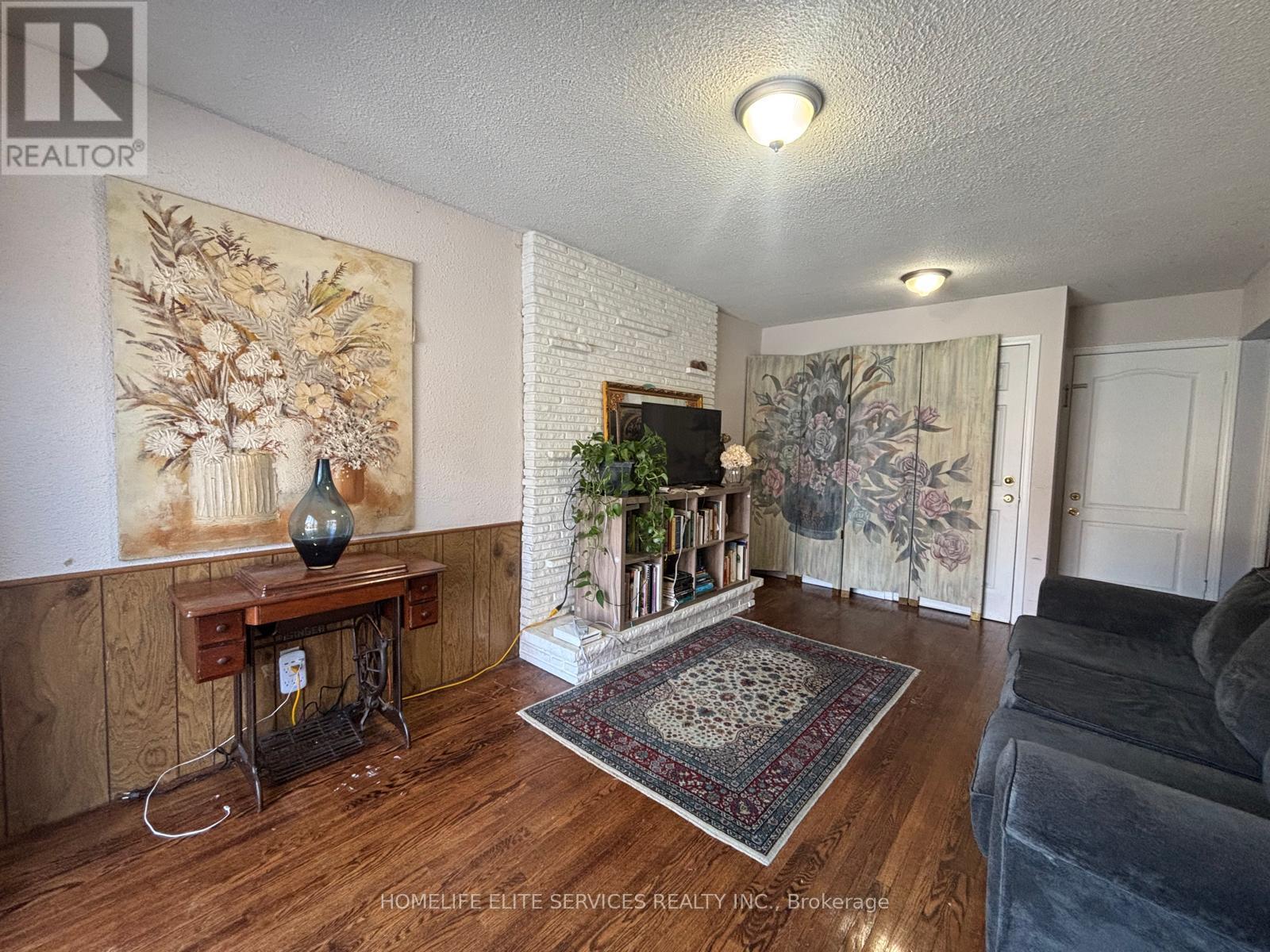 33 Robbinstone Drive, Toronto, Ontario  M1B 2C4 - Photo 25 - E12906662