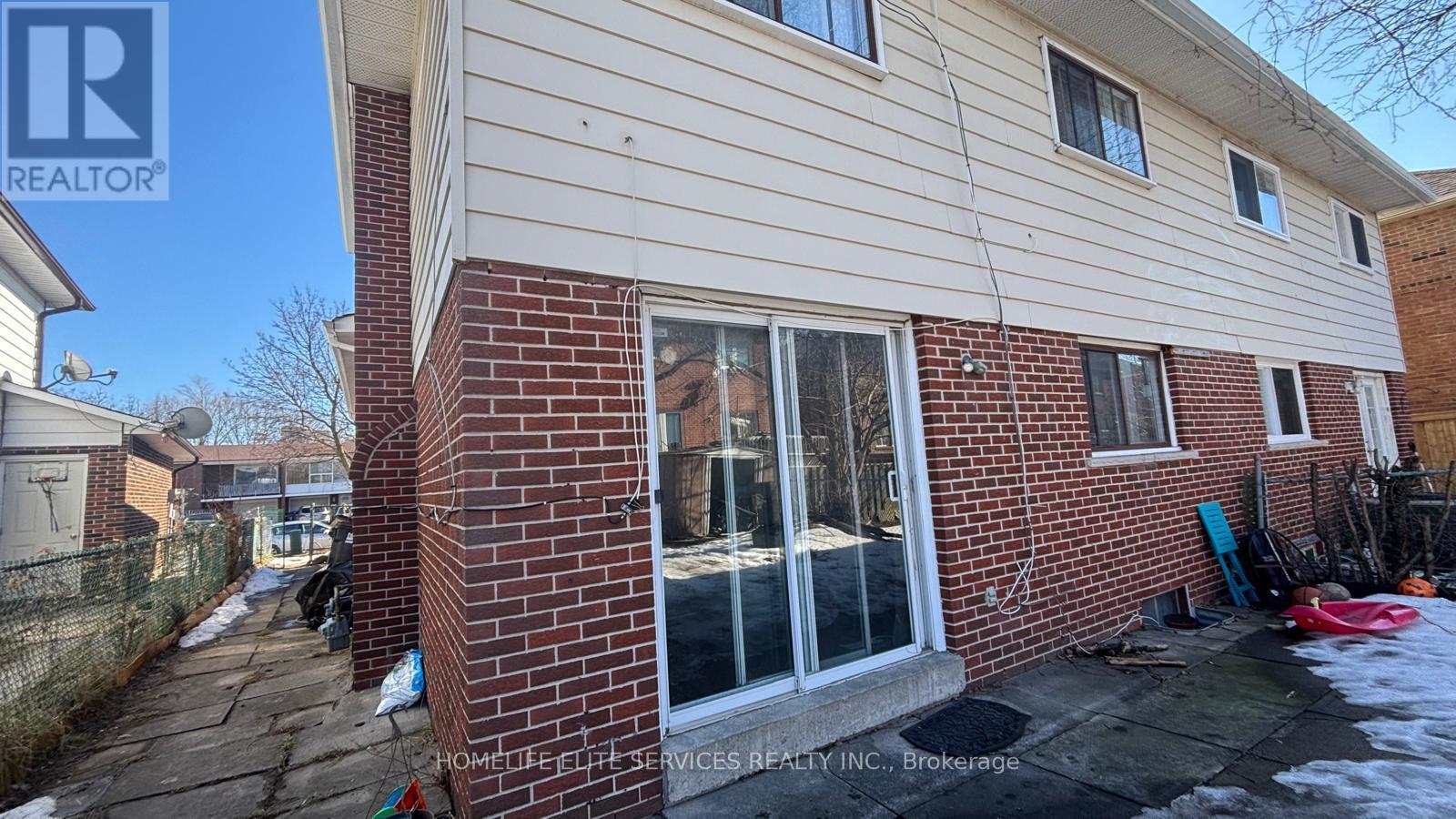 33 Robbinstone Drive, Toronto, Ontario  M1B 2C4 - Photo 39 - E12906662