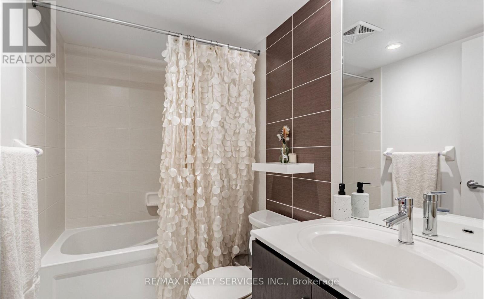 811 - 205 Sherway Gardens Road, Toronto, Ontario  M9C 0A5 - Photo 10 - W12907102