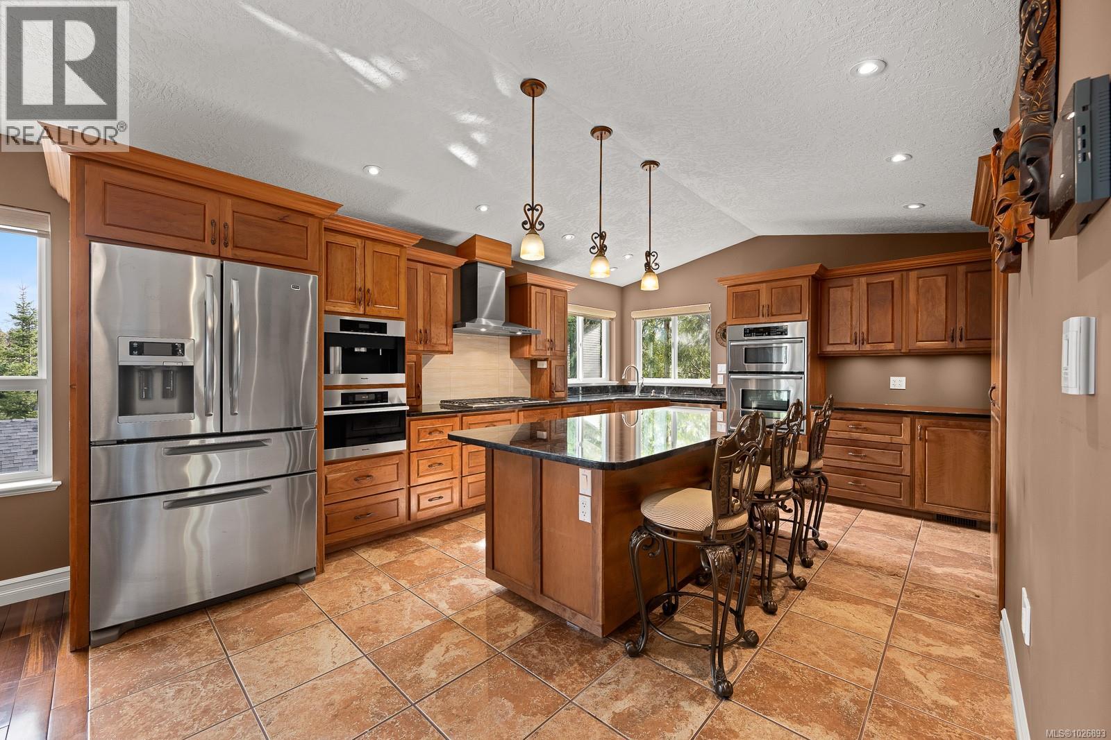 1780 Jay Bell Trail, Qualicum Beach, British Columbia  V9K 2S3 - Photo 5 - 1026893