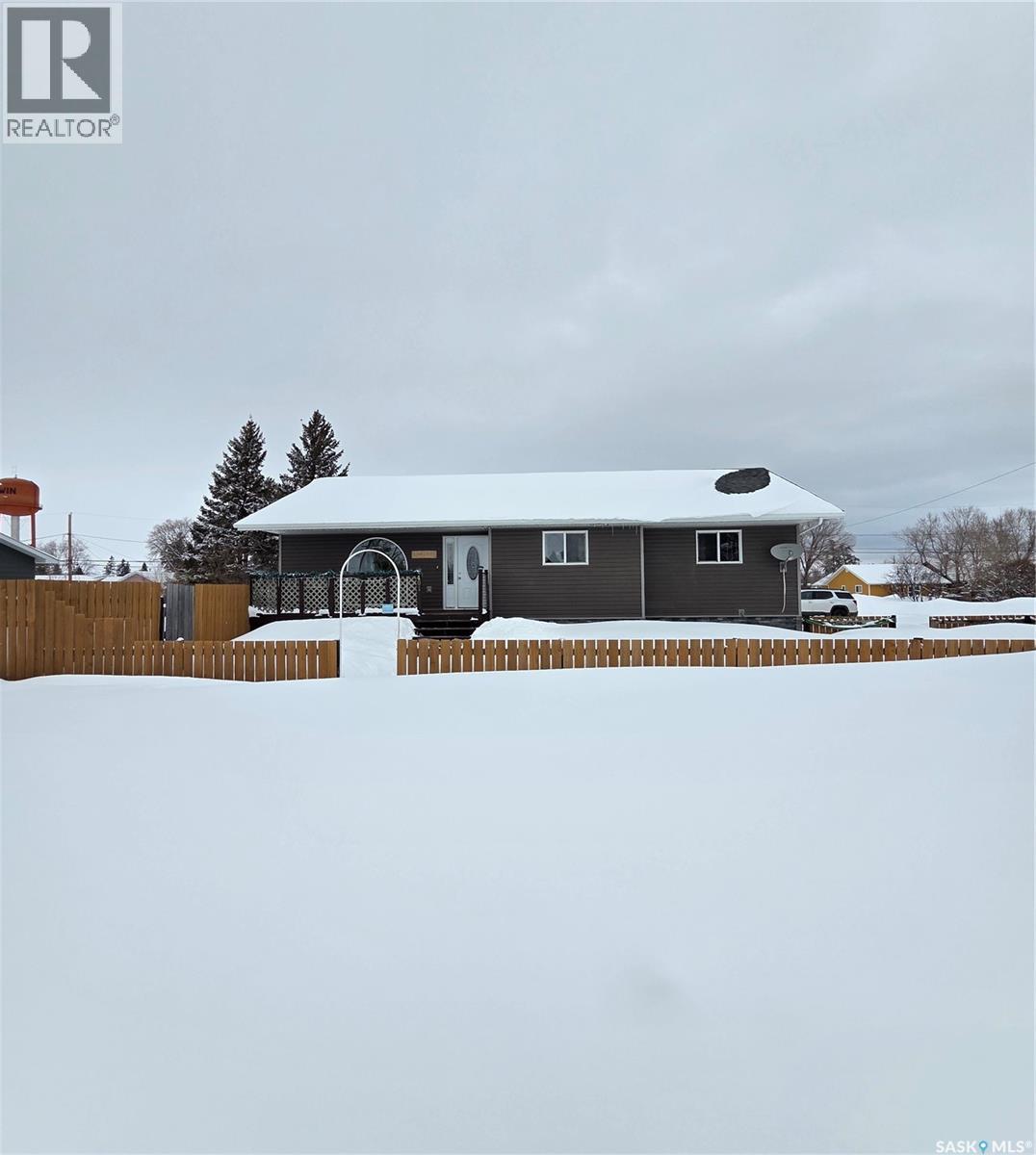 401 6th AVENUE W, Nipawin, Saskatchewan