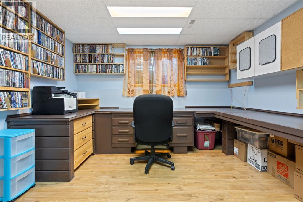 6608 33 Avenue, Camrose, Alberta  T4V 4W9 - Photo 20 - A2293491