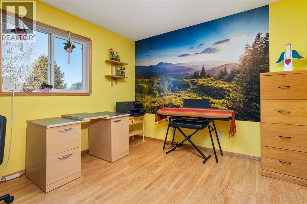 6608 33 Avenue, Camrose, Alberta  T4V 4W9 - Photo 9 - A2293491