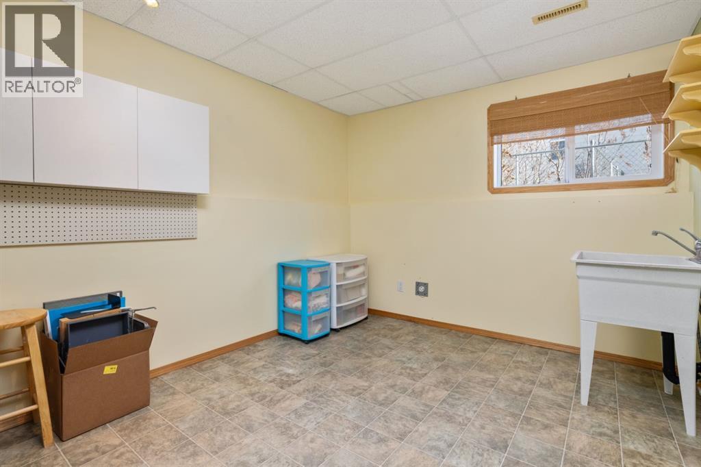 6608 33 Avenue, Camrose, Alberta  T4V 4W9 - Photo 25 - A2293491