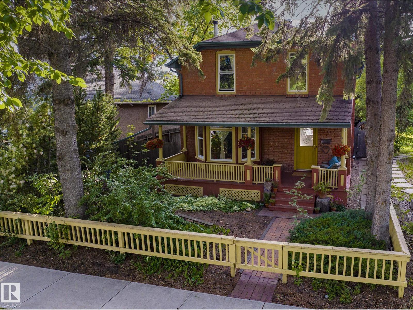 7024 105a St Nw, Edmonton, Alberta  T6H 2R5 - Photo 3 - E4478539