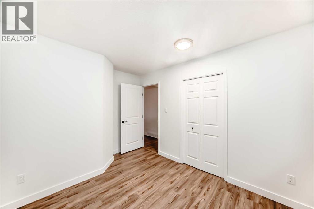 52 Mt Crandell Crescent W, Lethbridge, Alberta  T1K 6L6 - Photo 12 - A2295332