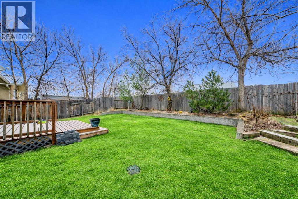 52 Mt Crandell Crescent W, Lethbridge, Alberta  T1K 6L6 - Photo 26 - A2295332