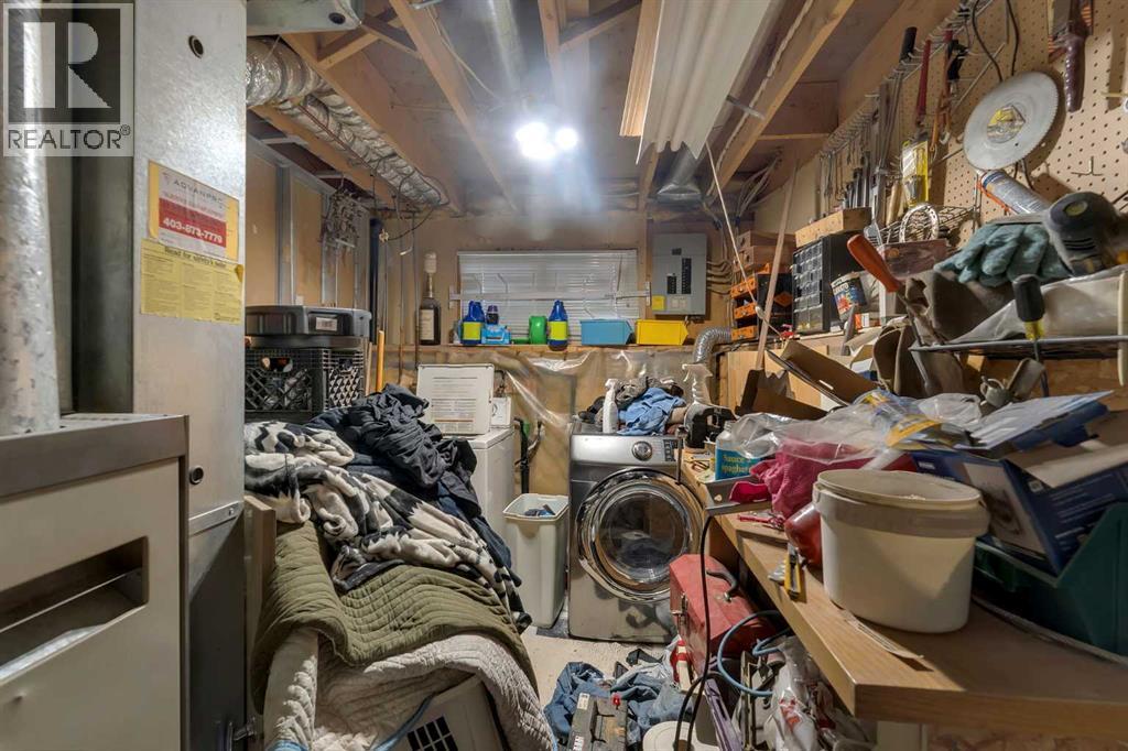 115 Deerfield Drive Se, Calgary, Alberta  T2J 6T9 - Photo 17 - A2295370