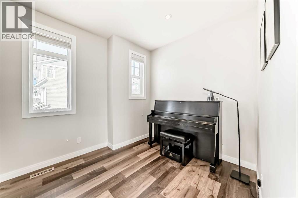 833 85 Street SW, Calgary, Alberta  T3H 1Y1 - Photo 12 - A2293978