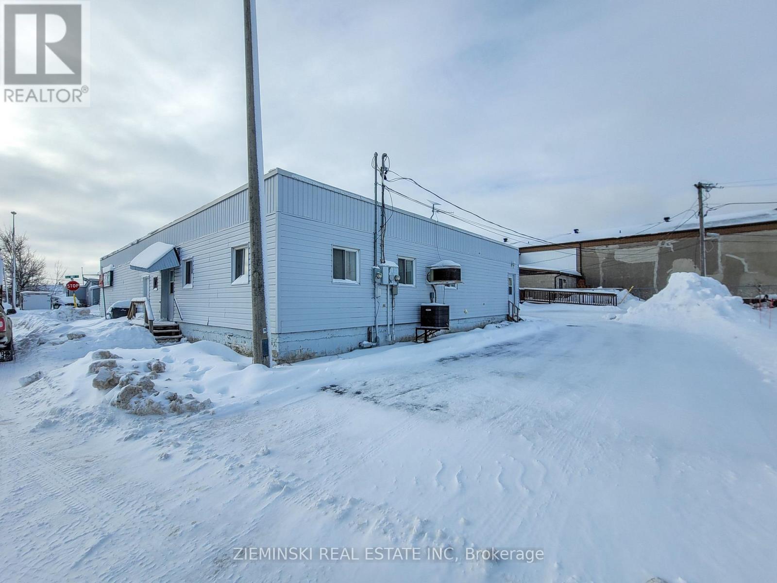 190 Main Street, Iroquois Falls, Ontario  P0K 1G0 - Photo 3 - T12907134