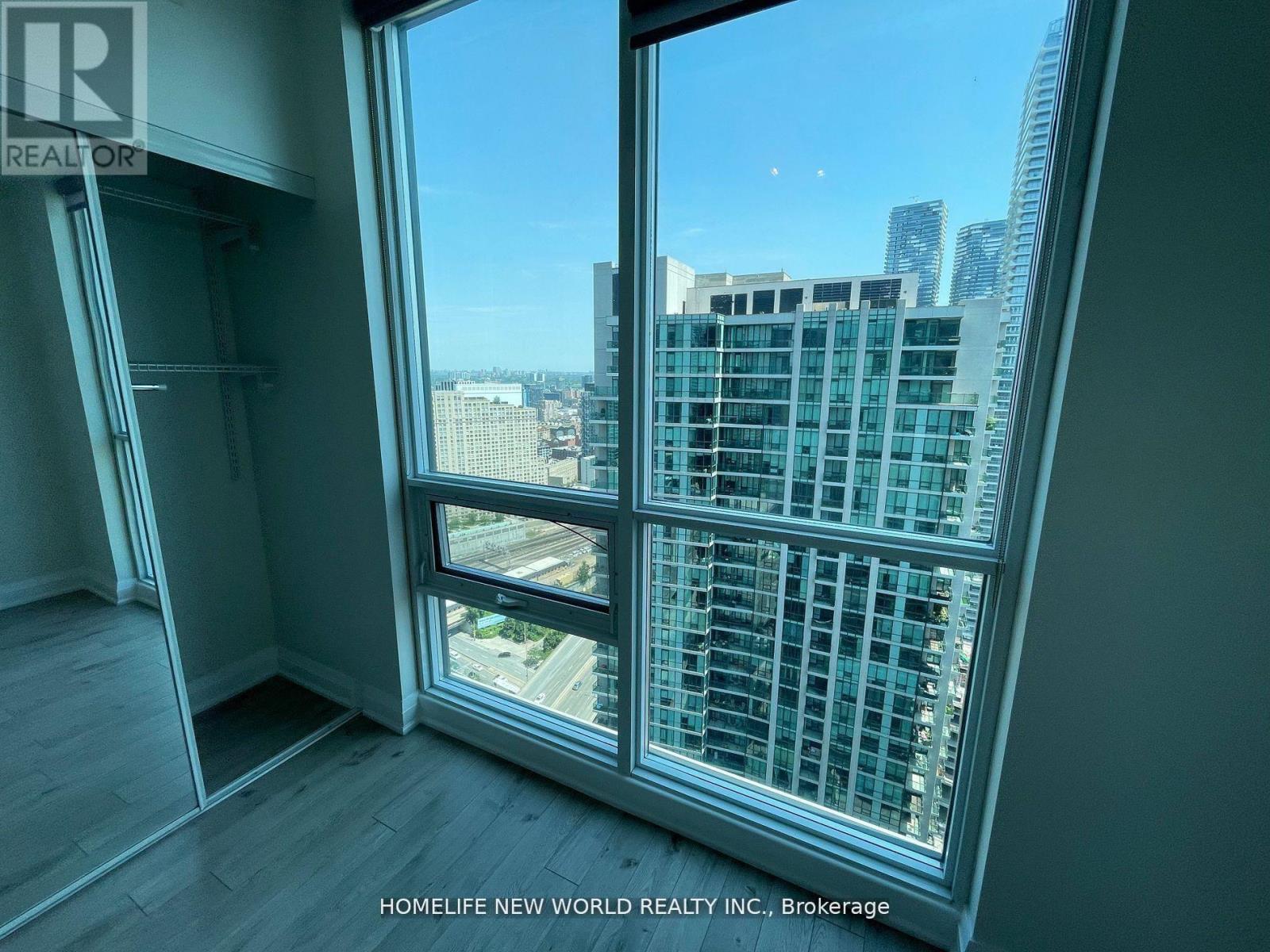 3807 - 16 Harbour Street, Toronto (Waterfront Communities), Ontario  M5J 2Z7 - Photo 12 - C12803364