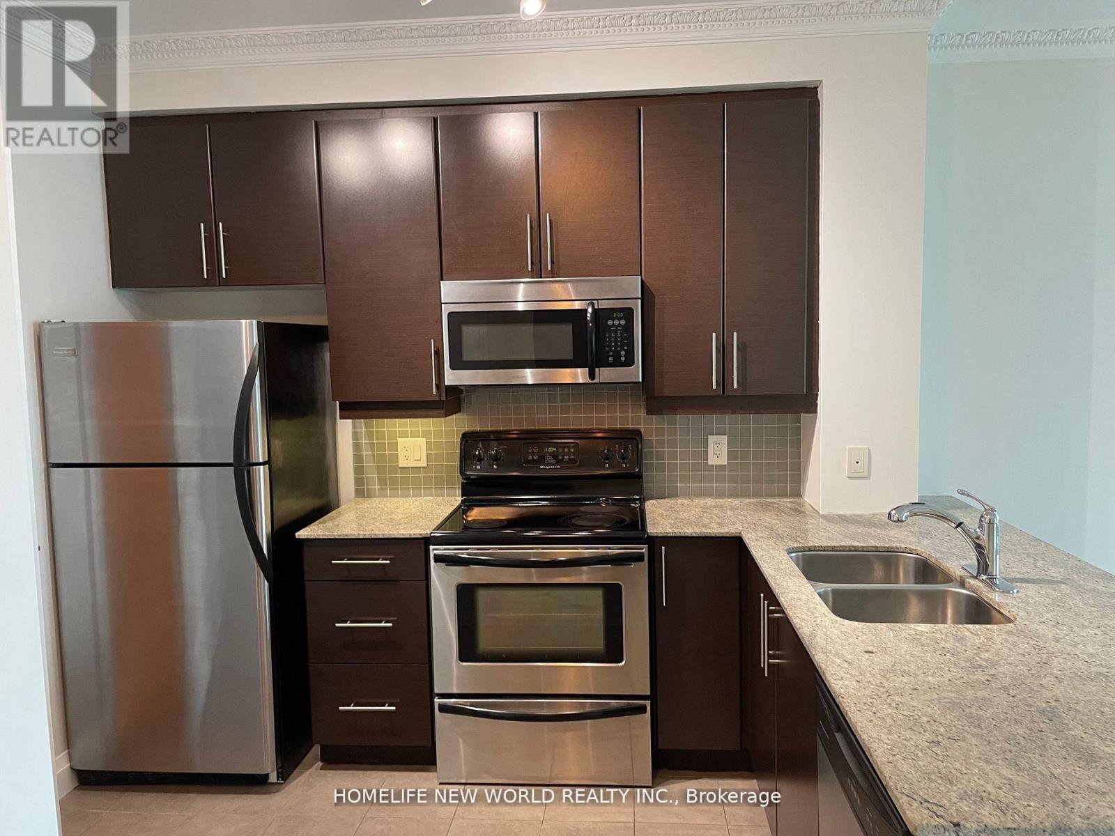 3807 - 16 Harbour Street, Toronto (Waterfront Communities), Ontario  M5J 2Z7 - Photo 6 - C12803364