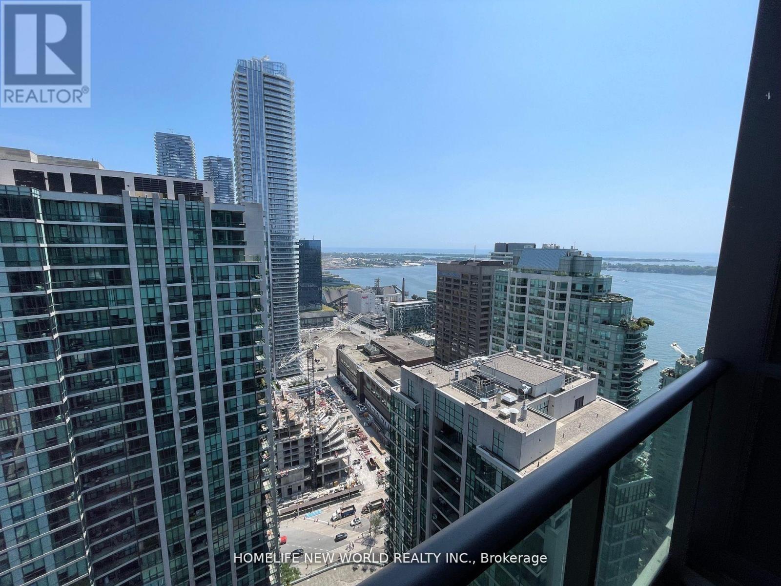 3807 - 16 Harbour Street, Toronto (Waterfront Communities), Ontario  M5J 2Z7 - Photo 11 - C12803364