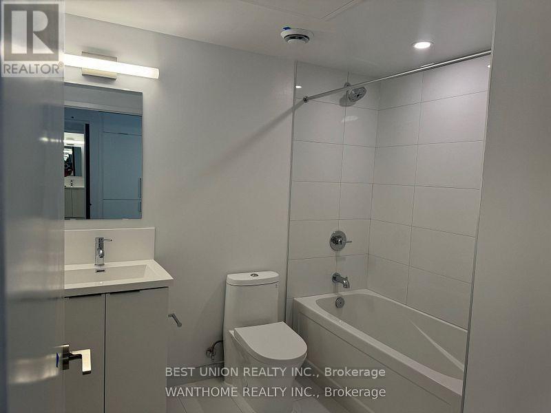 2307 - Simcoe St Queen St W Street, Toronto (Kensington-Chinatown), Ontario  L3R 9Z6 - Photo 6 - C12907112